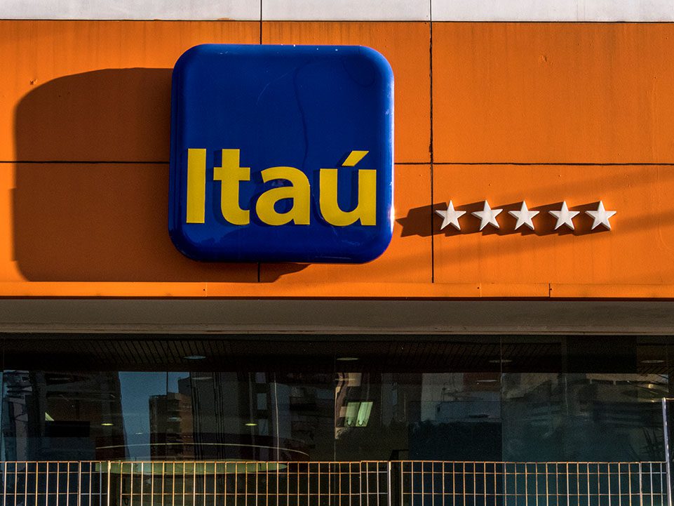 Logo Itaú