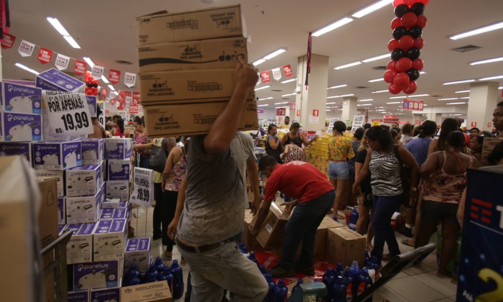 Na crise, alimentação pesa ainda mais para as famílias pobres