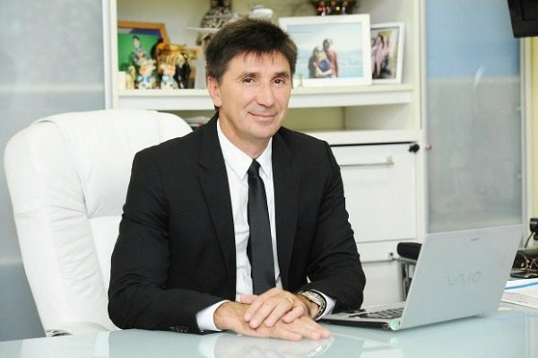 Janguiê Diniz, fundador da Ser Educação