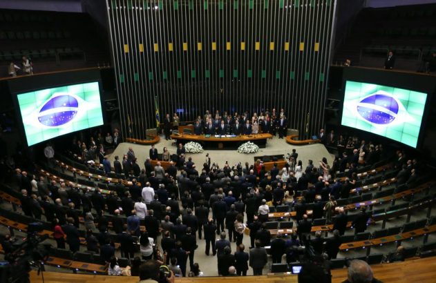 Governo propõe tirar operações com precatórios da meta fiscal de 2023