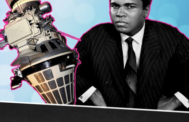 Jovem Muhammad Ali de terno e gravata ao lado do satélite Sputnik.