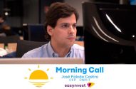 Homem em escritório focando em monitor para uma "Morning Call".