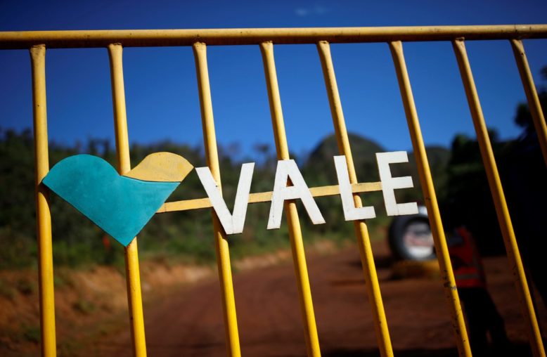 Logo da Vale em entrada de instalação da empresa