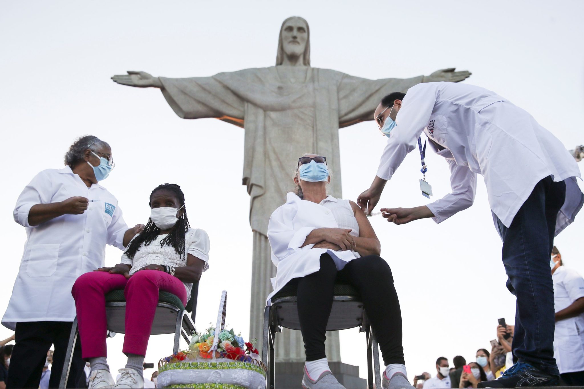 5 fatos para hoje: entrega de vacinas a Estados atrasa; primeiro dia de Copom