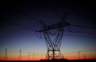 Linhas de transmissão de energia elétrica