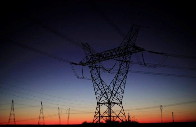 Linhas de transmissão de energia elétrica