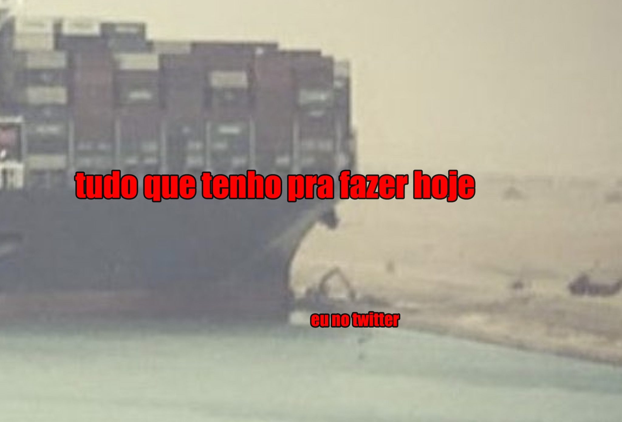 Navio encalhado no Canal de Suez vira piada e gera memes na internet