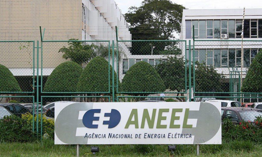 Aneel eleva em 52% custo da bandeira tarifária de energia vermelha patamar 2