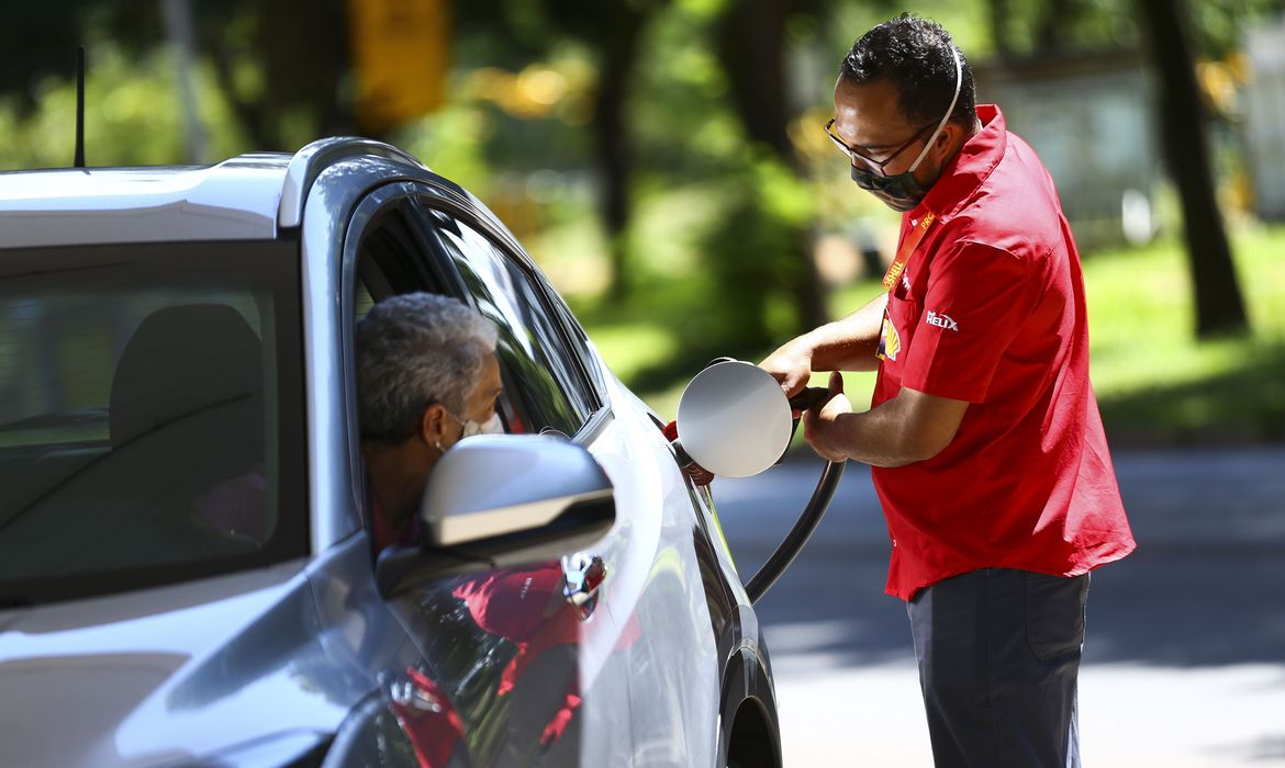 Celular pode ajudar a combater fraudes nos postos de gasolina