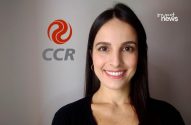 Mulher sorrindo para a câmera, com logos da CCR e Invest News.