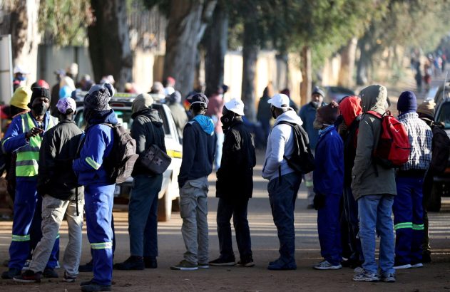 Fila de desempregados