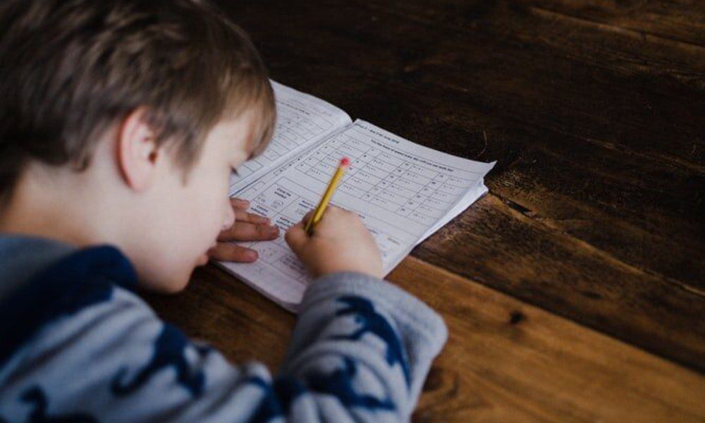 Economia pode sofrer efeitos da pausa escolar na pandemia por até 2 décadas