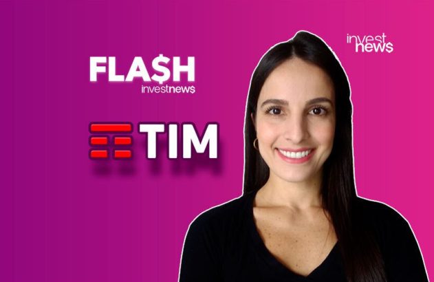 Mulher sorridente apresenta 'FLASH investnews' e logo 'TIM' em fundo gradiente roxo. Notícias financeiras.