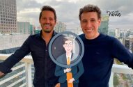 Dois homens sorrindo, com cidade ao fundo. Lupa com ilustração de profissional sobreposta. Logo Invest News.