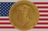 Medalha dourada com perfil de Donald Trump na bandeira dos EUA, com lemas 'America The Best' e 'America First'.