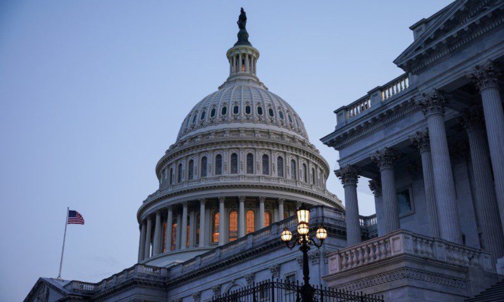 Senado dos EUA aprova em 1ª votação orçamento de US$ 3,5 trilhões dos democratas