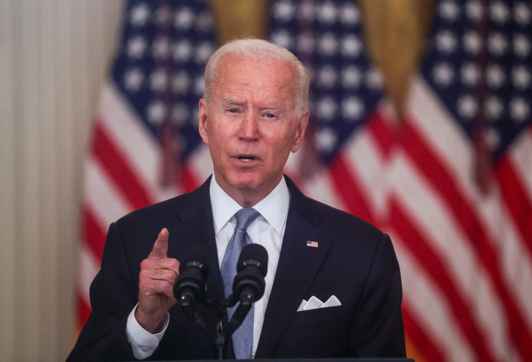 Biden sanciona projeto de infraestrutura de US$ 1 tri