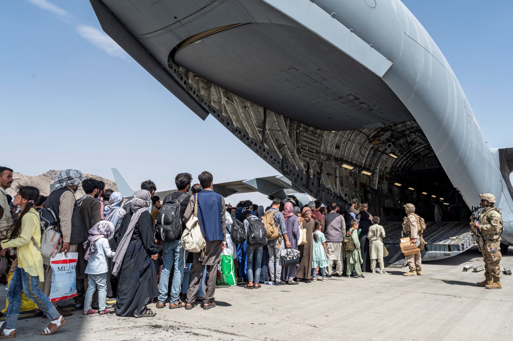 Airbnb fornecerá moradia temporária a 20 mil refugiados afegãos