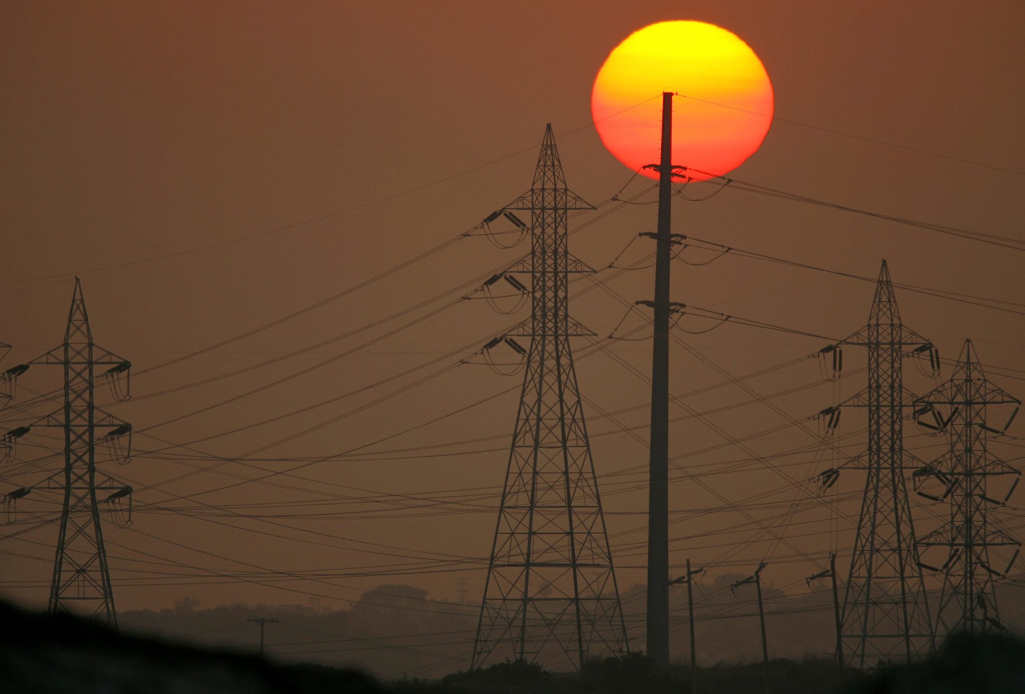 Programa de economia de energia gera R$ 2,4 bi em bônus a consumidores