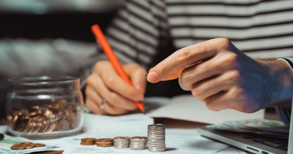 Como declarar ações no IR 2025?