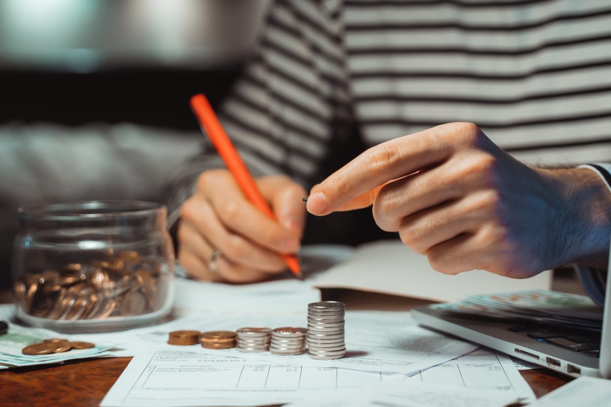 Como declarar ações no IR 2025?