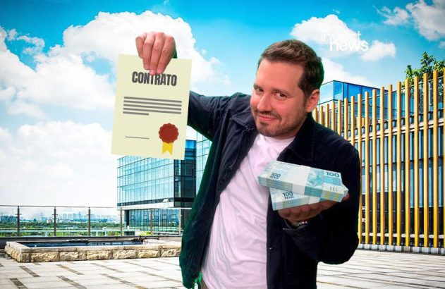 dony de nuccio com um contrato e dinheiro nas mãos