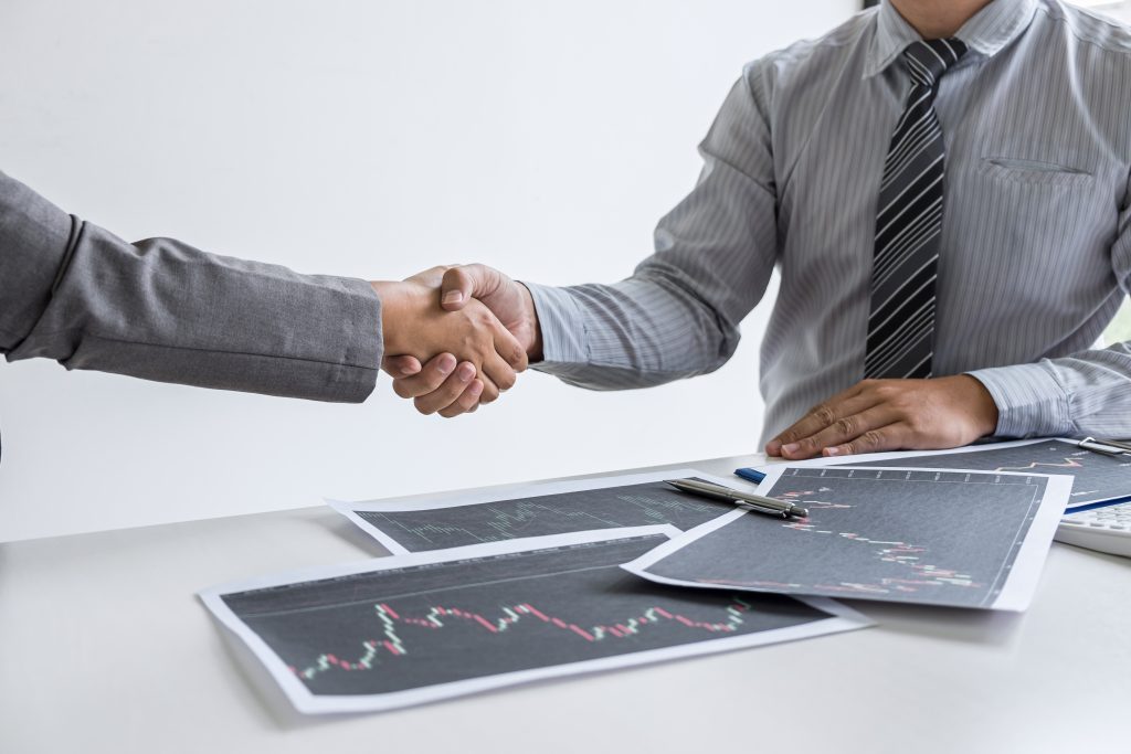 Fusões e aquisições disparam em 2021.