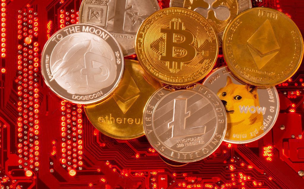 Clubes de futebol começam a adotar criptomoedas