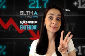 Mulher surpresa, com 3 dedos levantados, diante de gráfico de ações em queda e texto "AÇÕES CAINDO: ENTENDA!".