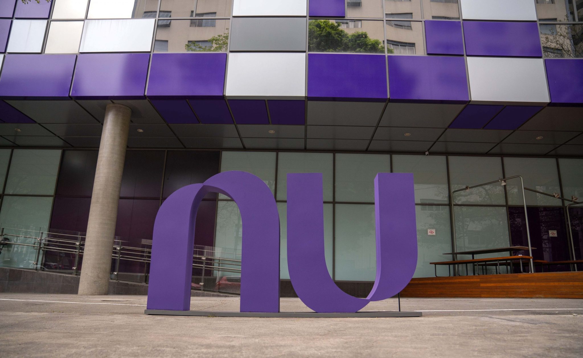 Nubank anuncia lançamento de criptomoeda própria