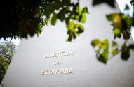 Fachada da sede do Ministério da Economia em Brasília