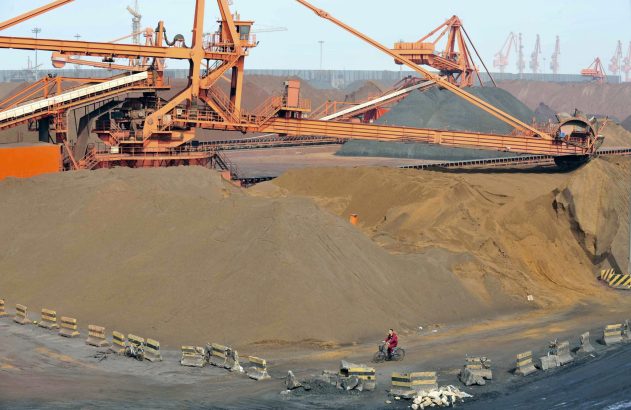 Minério de ferro tem maior queda semanal em dois anos na China