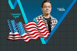 Analista sorrindo, bandeira dos EUA, logos 'Analistas de Ação' e 'Invest News' em gráfico financeiro.