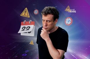 Homem com expressão pensativa ao lado de ícones 3D de calendário (dia 22), alerta e relógio. Fundo digital.