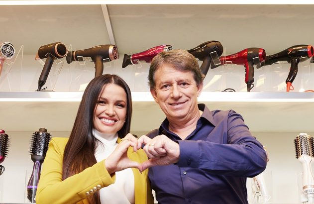 Juliette é contratada pela Mondial