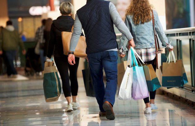Vendas no varejo dos EUA têm alta moderada em fevereiro