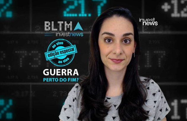 Apresentadora sorrindo em fundo de tela de notícias com 'GUERRA PERTO DO FIM?' em 'edição especial ao vivo'.