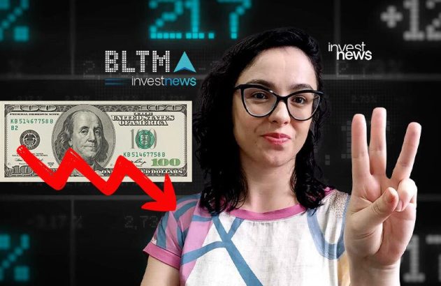 Mulher com óculos apresenta nota de US$100 com seta de queda e sinal de três. Fundo financeiro 'investnews'.