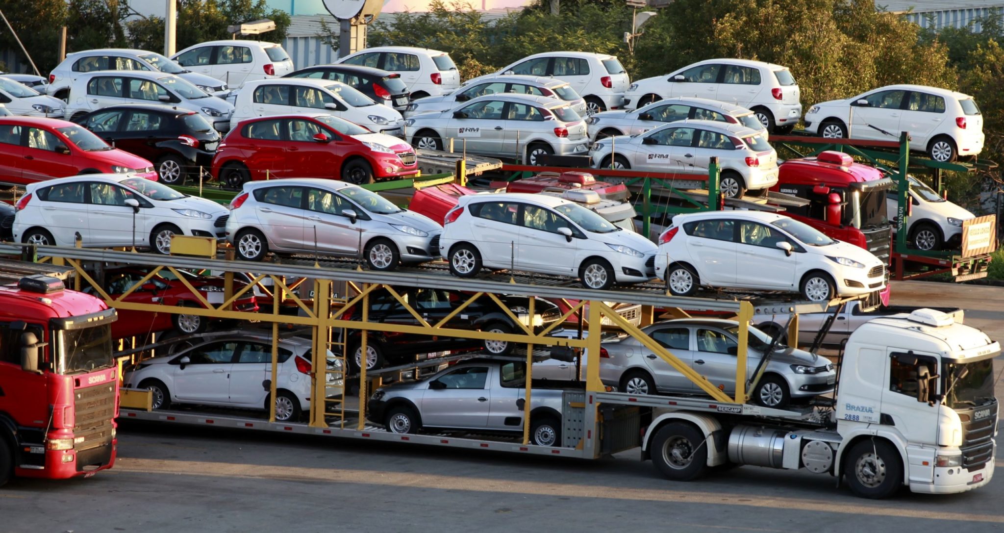 Produção de veículos sobe 14% em fevereiro ante janeiro