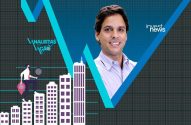 Homem sorrindo, fundo com gráfico financeiro e logos InvestNews/Analistas em Ação. Ilustração de pessoa subindo prédios.