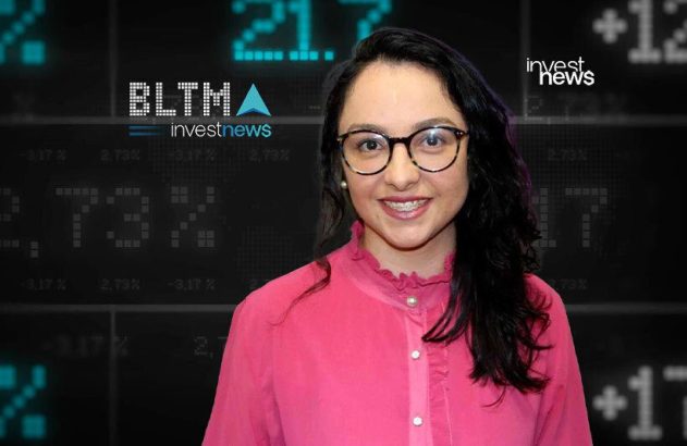 Mulher sorridente de óculos e camisa rosa. Fundo com dados financeiros e logos Investnews.