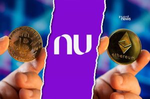 Mãos seguram moedas de Bitcoin e Ethereum. Ao centro, logo 'nu' em faixa roxa, com fundo azul desfocado.