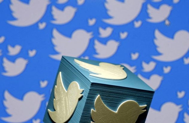 cubo com logo do twitter