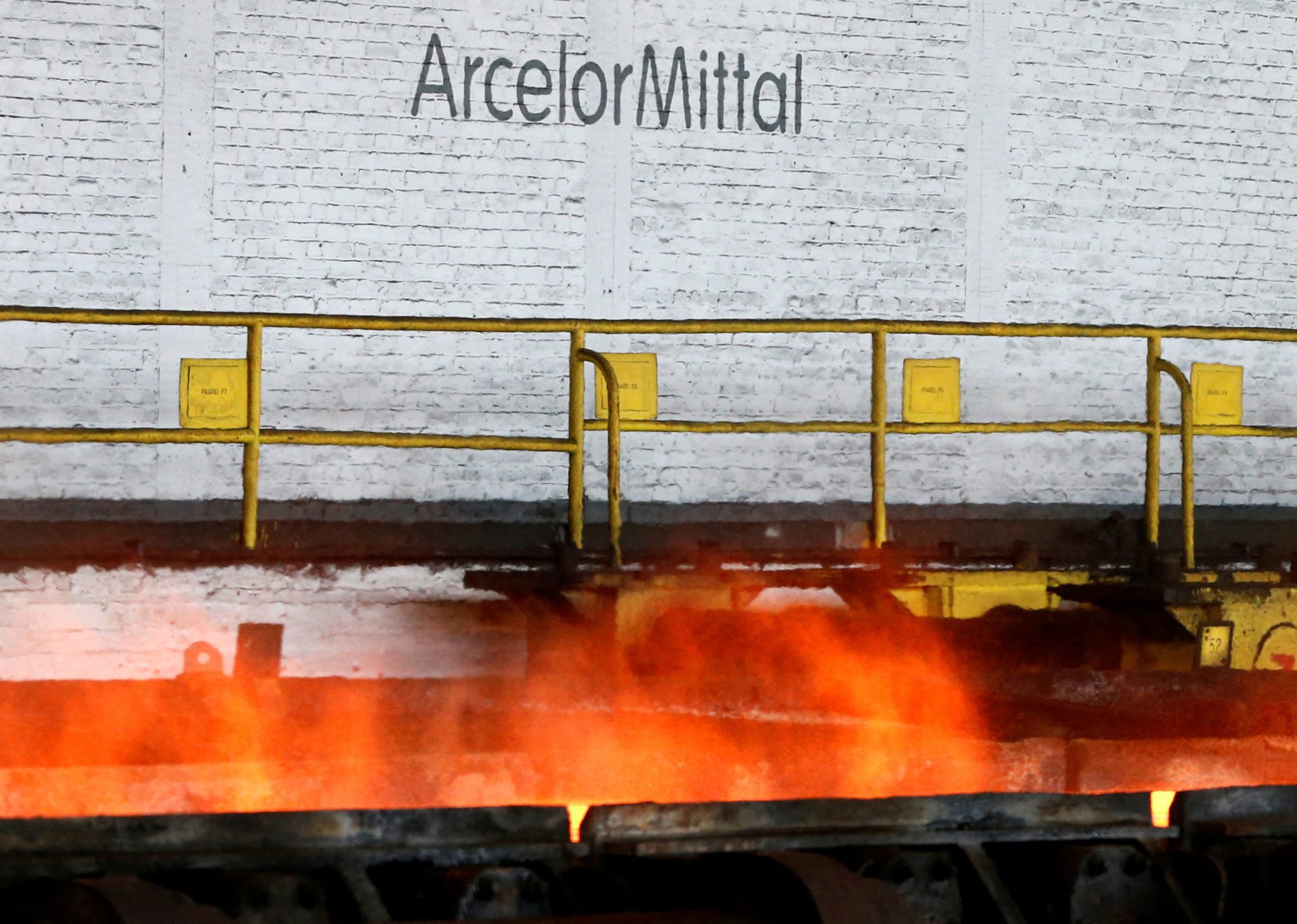 ArcelorMittal vai priorizar investimento no Brasil em 2025