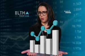 Mulher com sobrancelha franzida segura gráfico financeiro 3D e dados de mercado. Logo investnews.