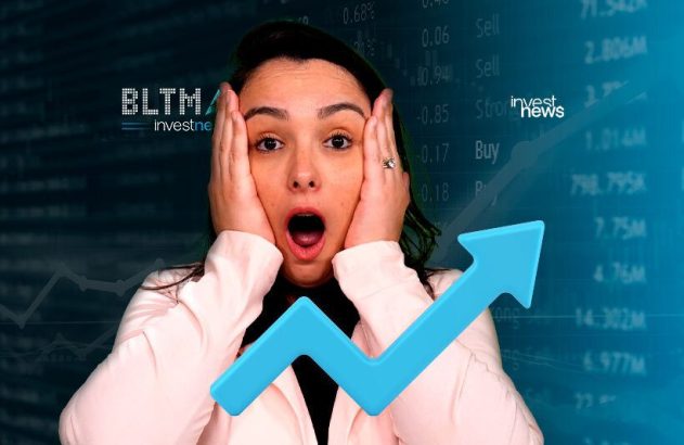 Mulher surpresa com mãos no rosto, seta azul de alta e fundo financeiro.