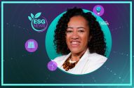 Mulher sorrindo, cabelo cacheado. Fundo com logo ESG News, Investnews, e símbolos de energia solar, eólica e inovação.
