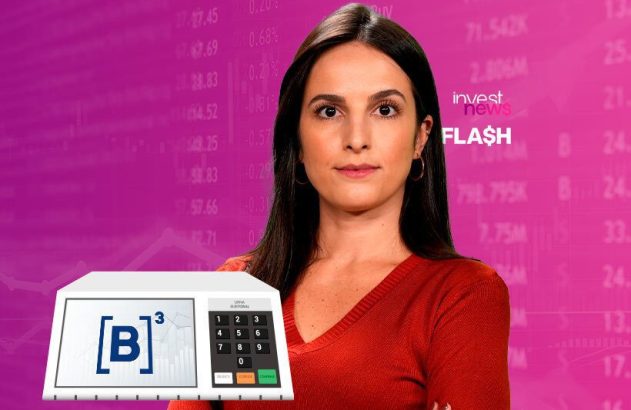 fabiana ortega, apresentadora do investnews, com urna eletrônica à frente, representando as eleições 2022 no Brasil