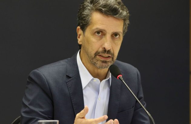 O ministro do Meio Ambiente, Joaquim Álvaro Pereira Leit