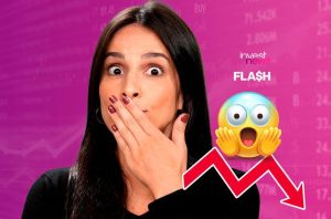 Mulher e emoji chocados com queda financeira, fundo rosa com dados e logo 'Invest News FLASH'. Seta vermelha para baixo.